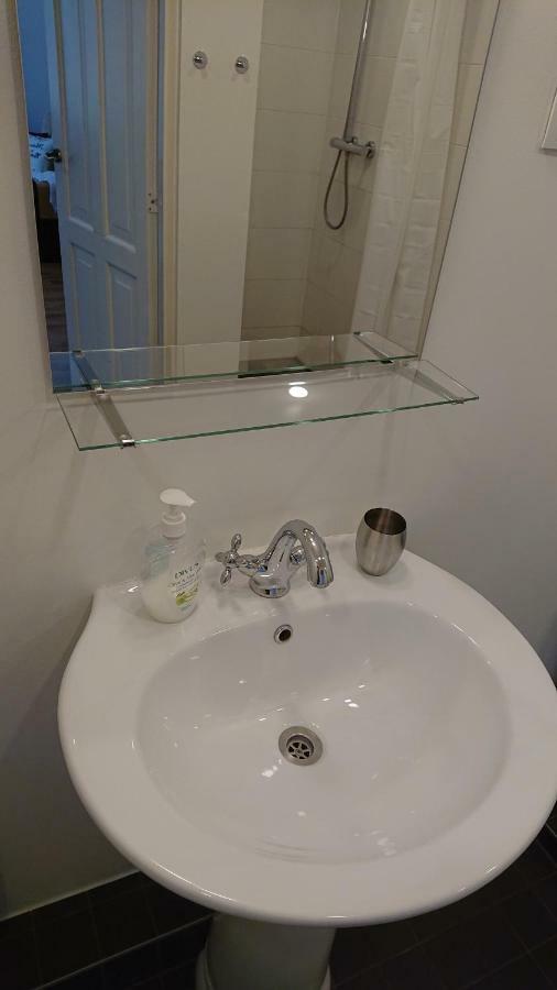 City Centre Kreutzwaldi Apartment, Free Parking Таллин Экстерьер фото