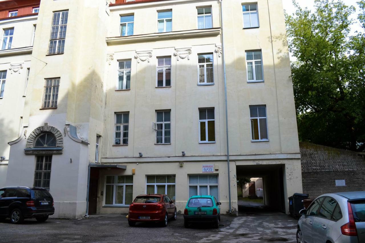 City Centre Kreutzwaldi Apartment, Free Parking Таллин Экстерьер фото